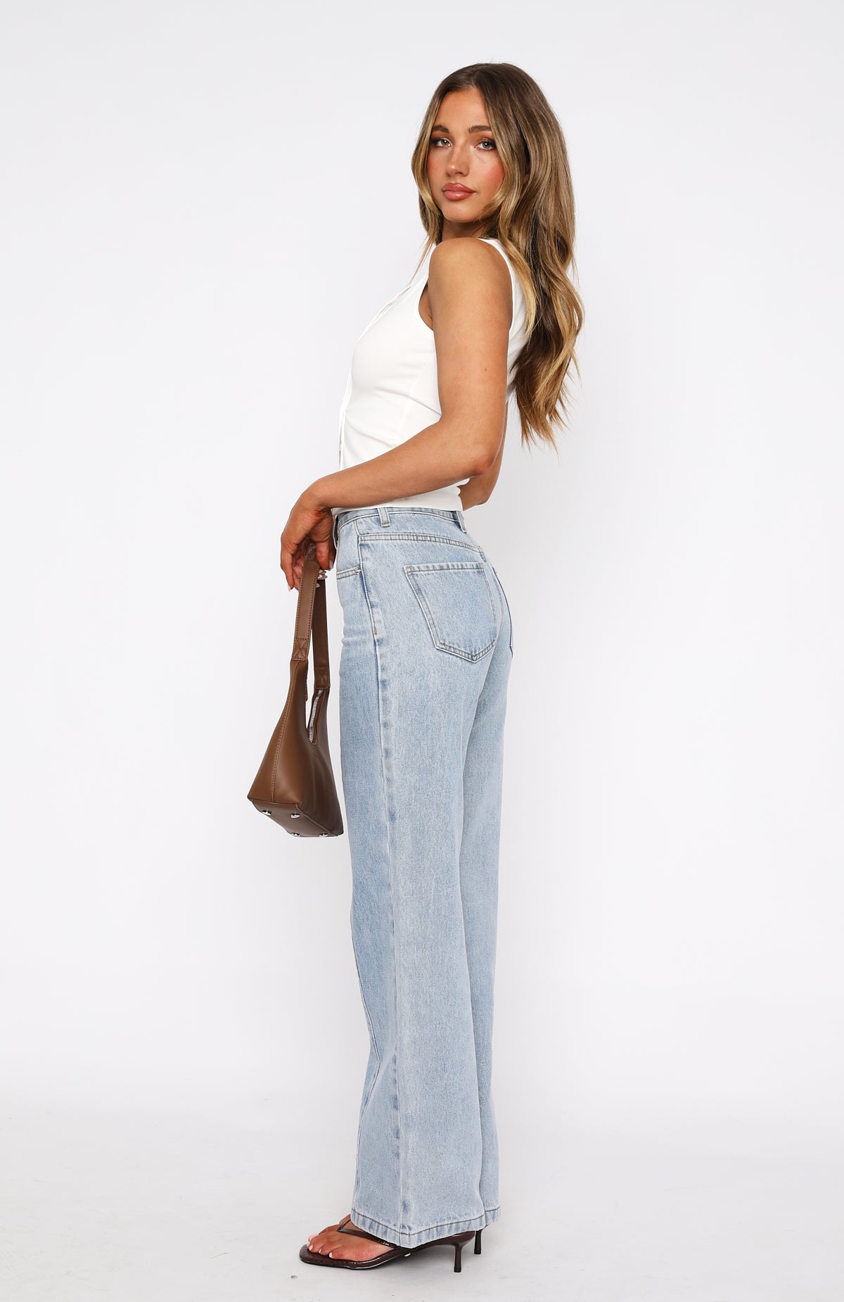 Layla Mid Rise Straight Leg Jeans Light Blue - Image 3