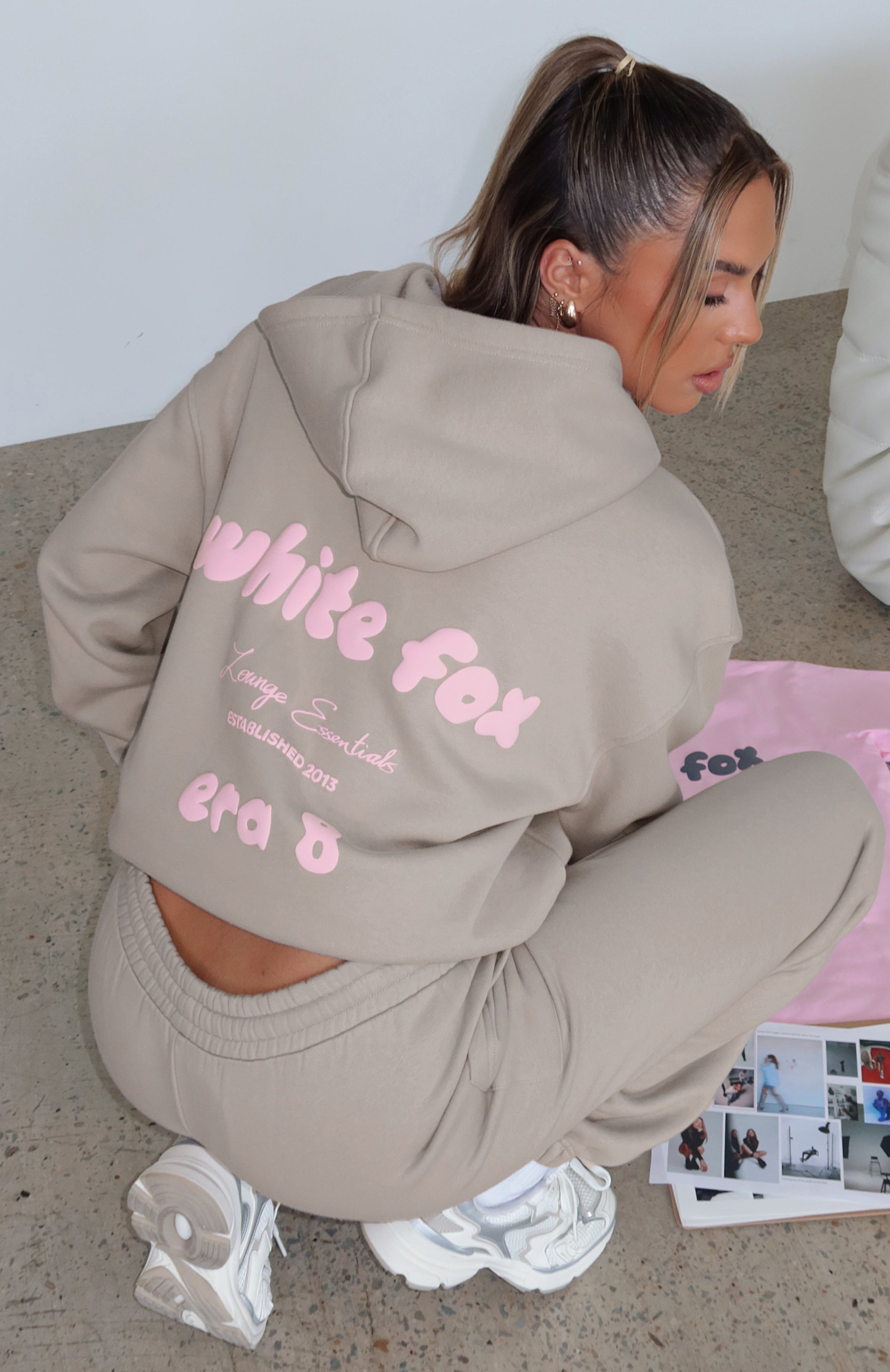 Era 8 Oversized Hoodie Mooncake - Image 6