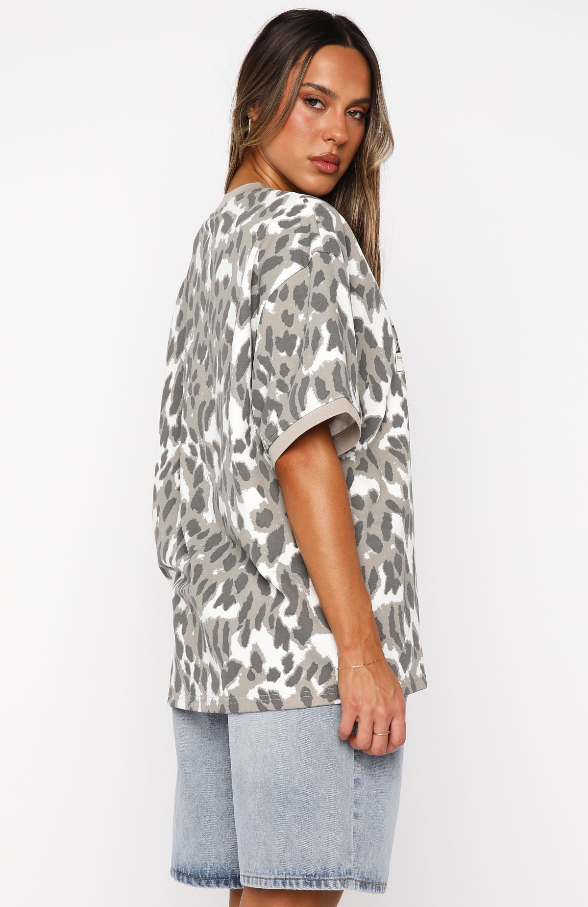 Let's Just Leave Oversized Jersey Washed Leopard Print - Image 4