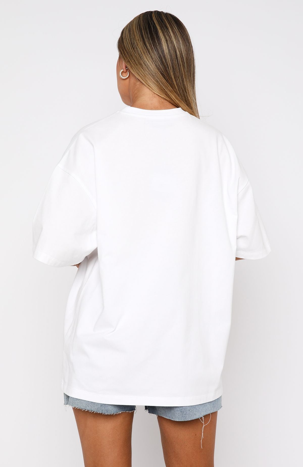 Hear The Ocean Oversized Tee White - Image 4