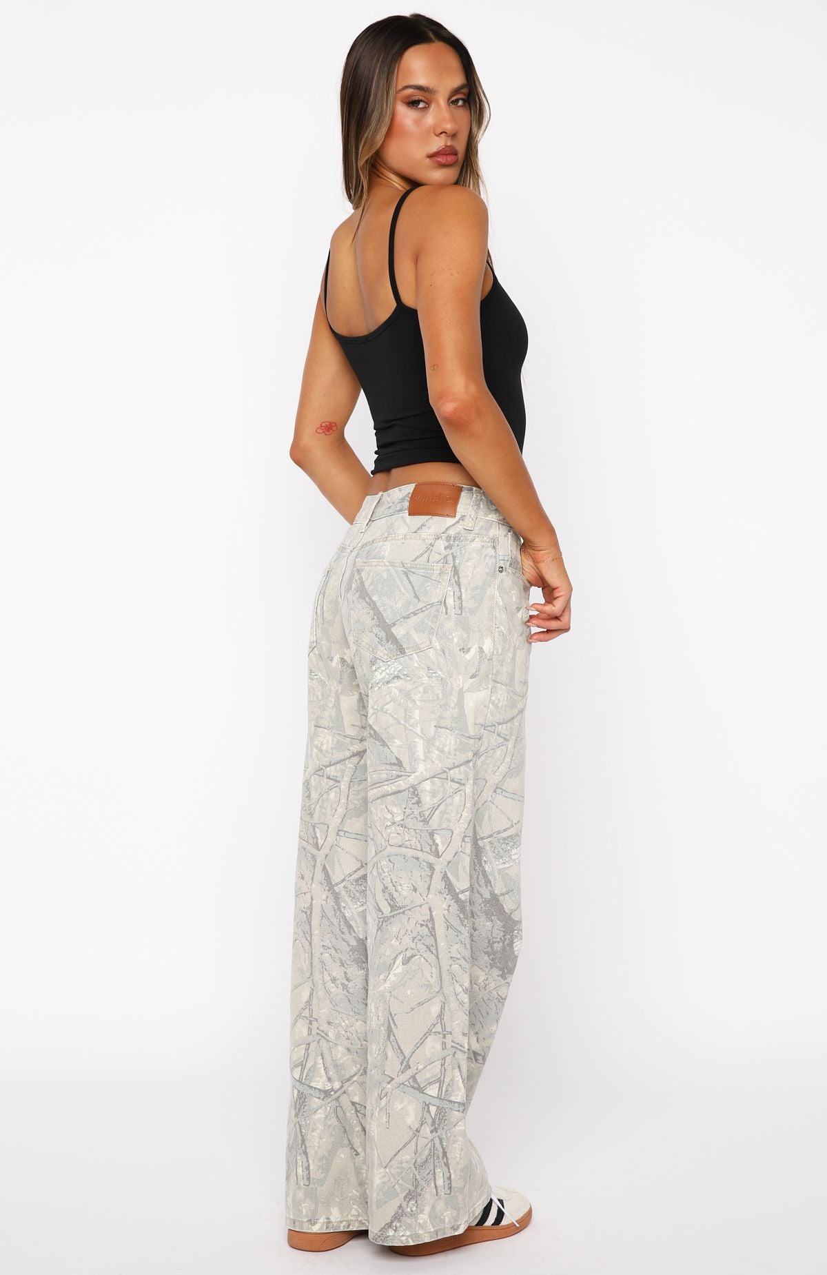 Maeve Low Rise Wide Leg Jeans Sand Camouflage - Image 4
