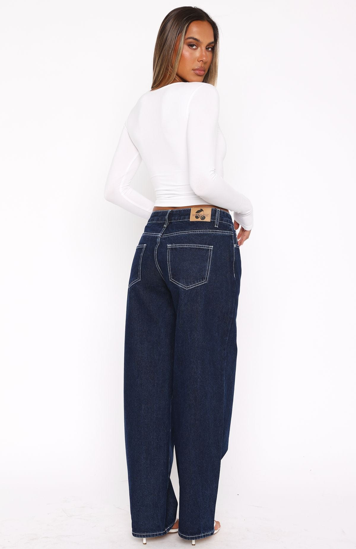 Bring The Style Low Rise Wide Leg Jeans Dark Indigo - Image 4