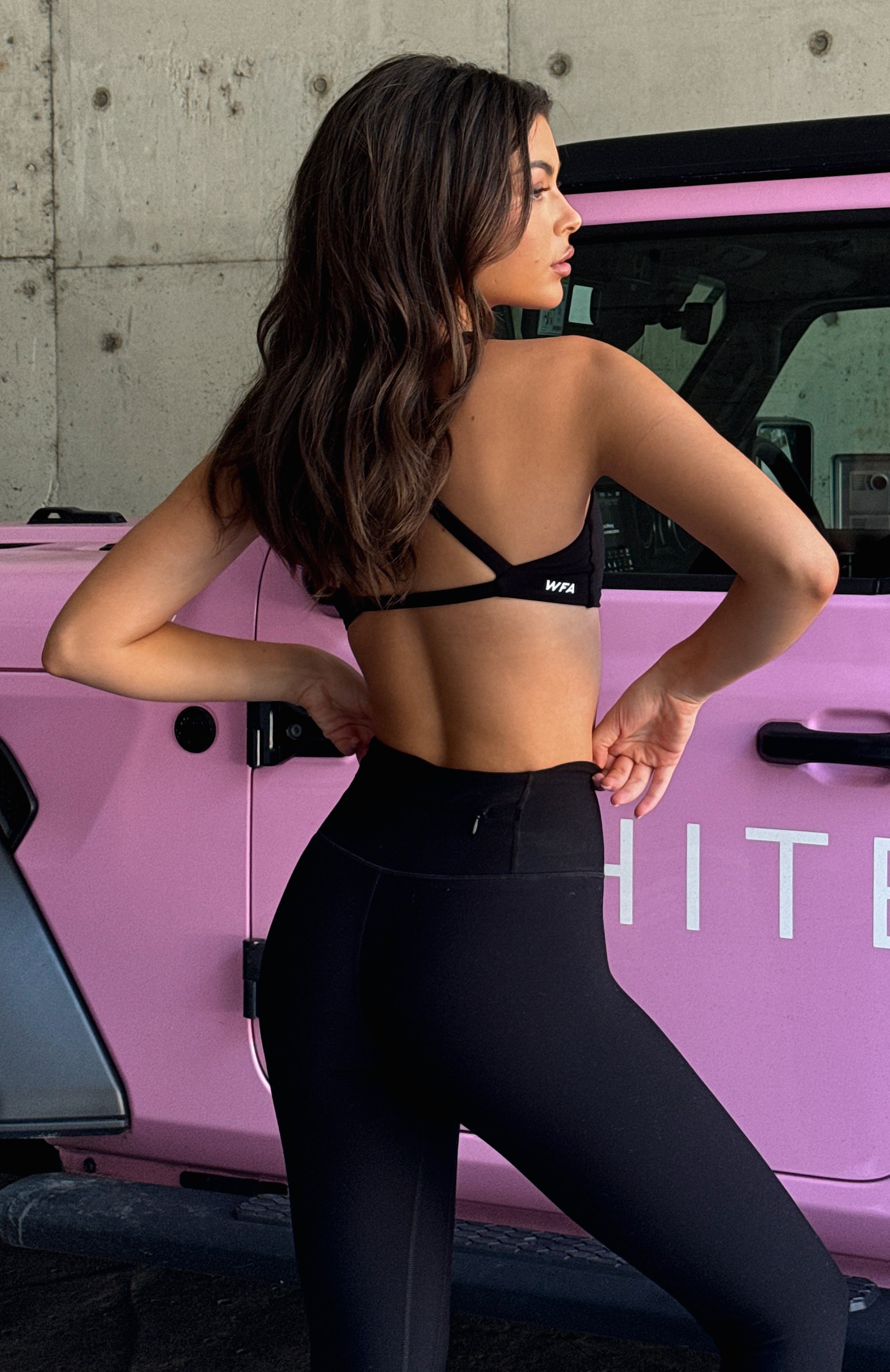 Sprinting Zip Pocket Leggings Black - Image 6