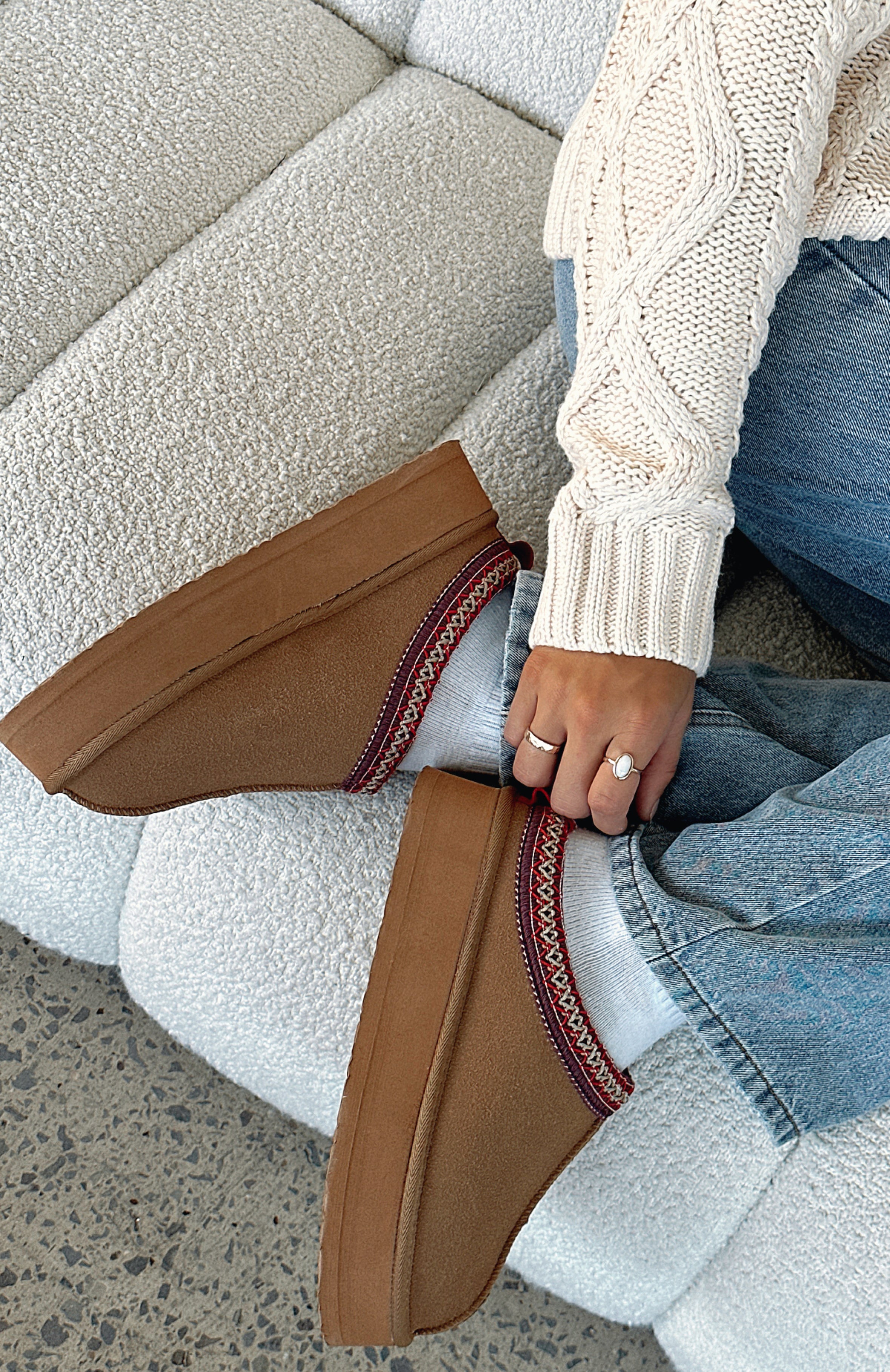 Tazmin Platform Snug Boots Chestnut - Image 4