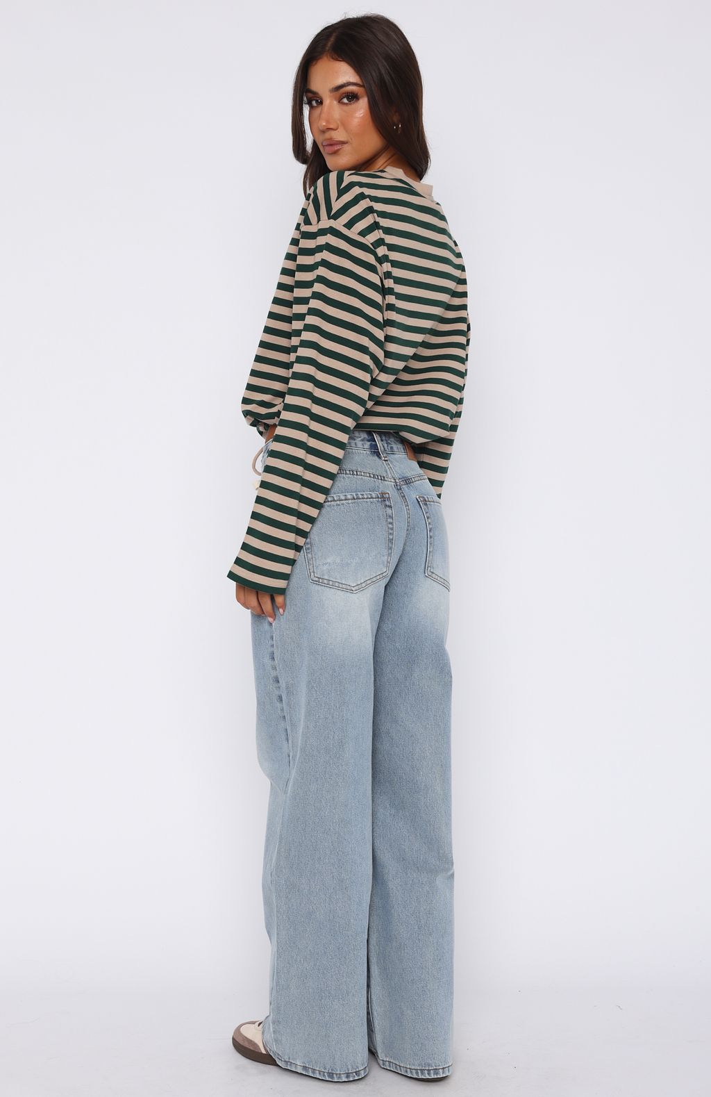 Kendall Mid Rise Wide Leg Jeans Light Blue - Image 4