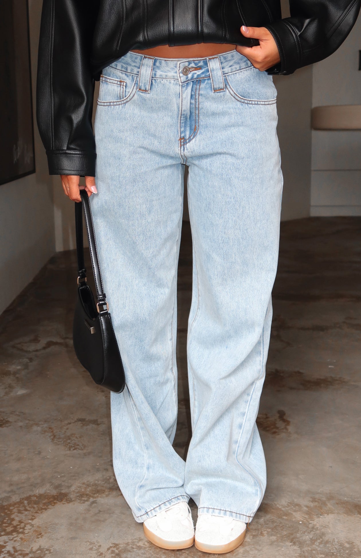 Clarissa Low Rise Wide Leg Jeans Mid Blue