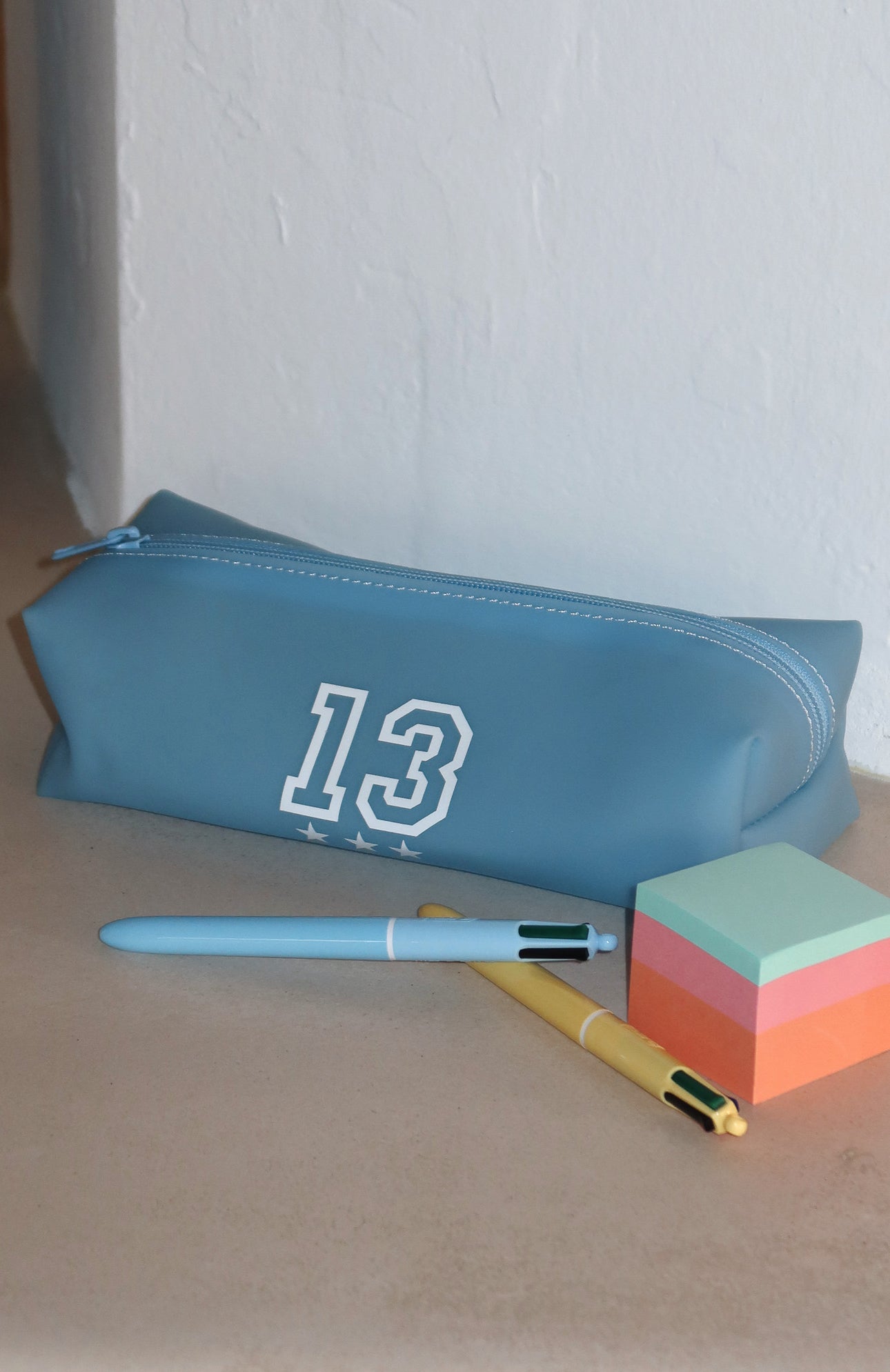 Lia Case Blue/White - Image 2