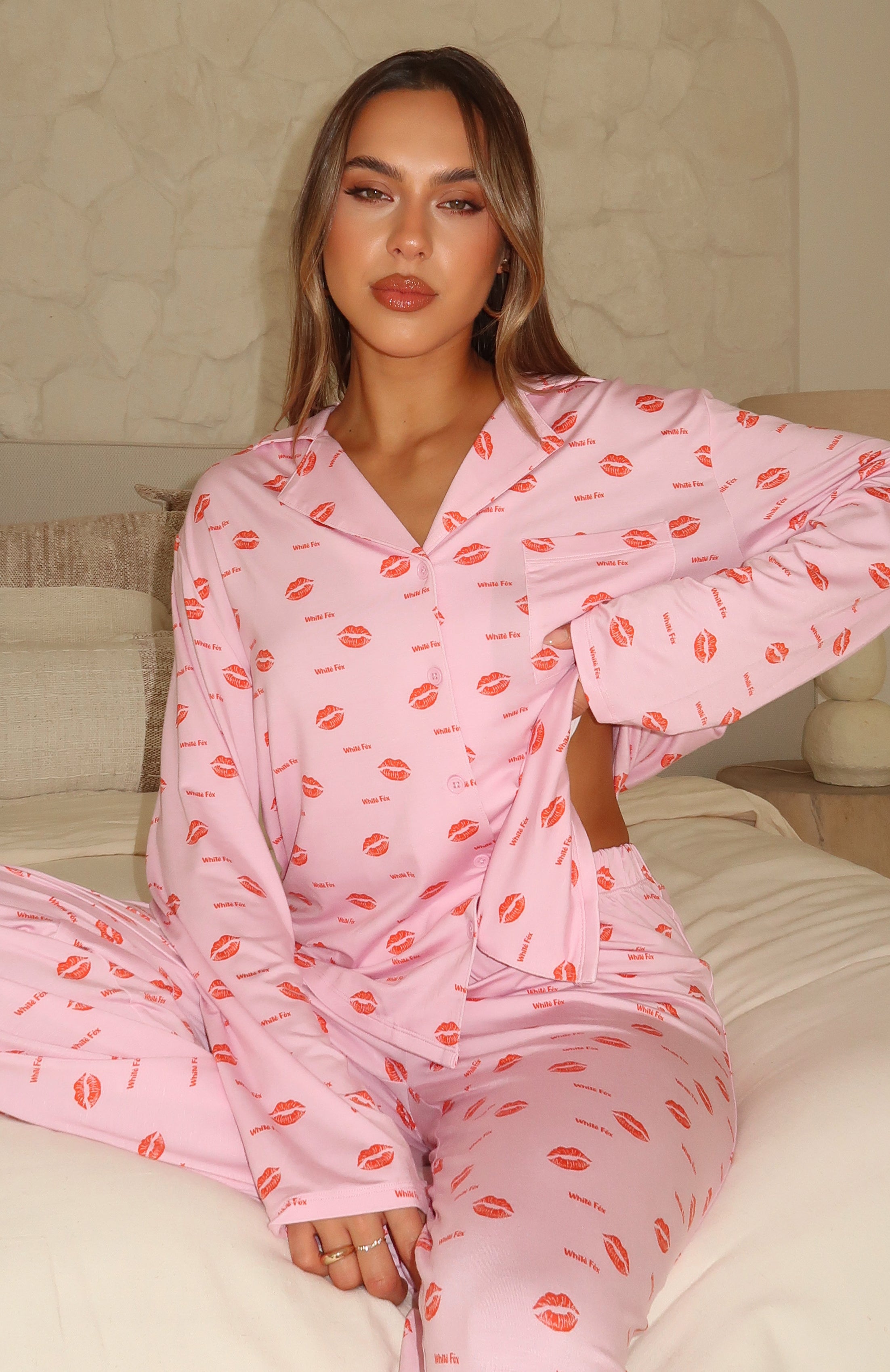 Pillow Talk Printed Long Sleeve Pyjama Set Strawberry Kisses - Image 5