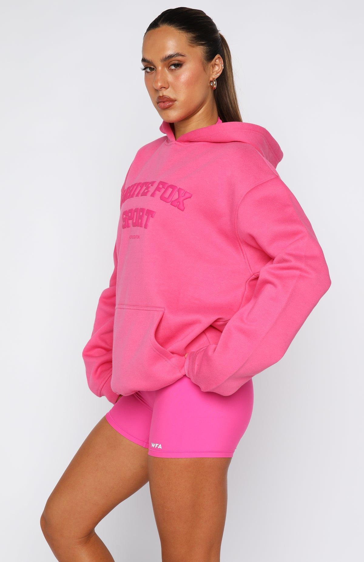 Winning Team Oversized Hoodie Bubblegum - Image 4