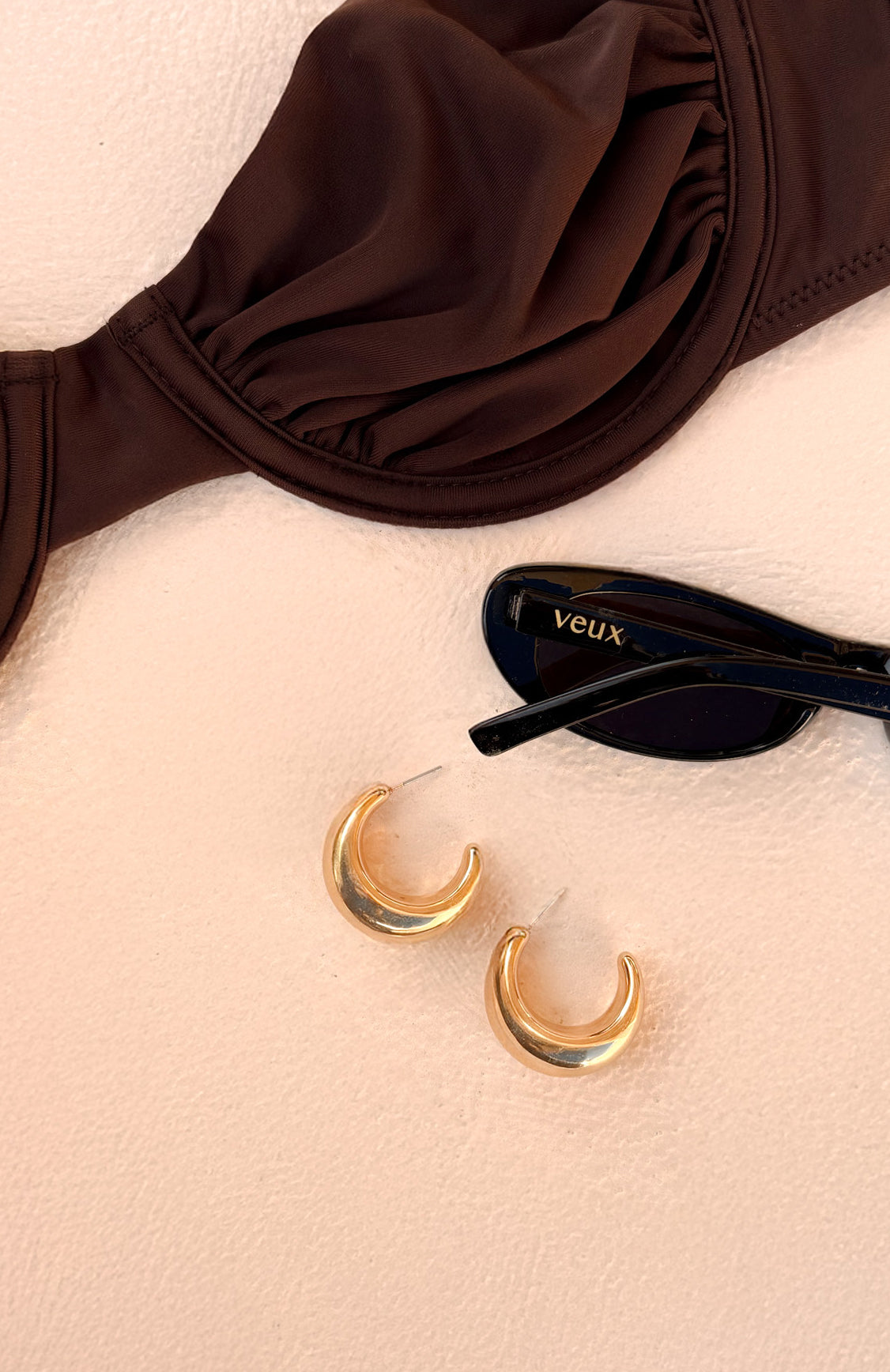 Xanthia Earrings Gold - Image 2