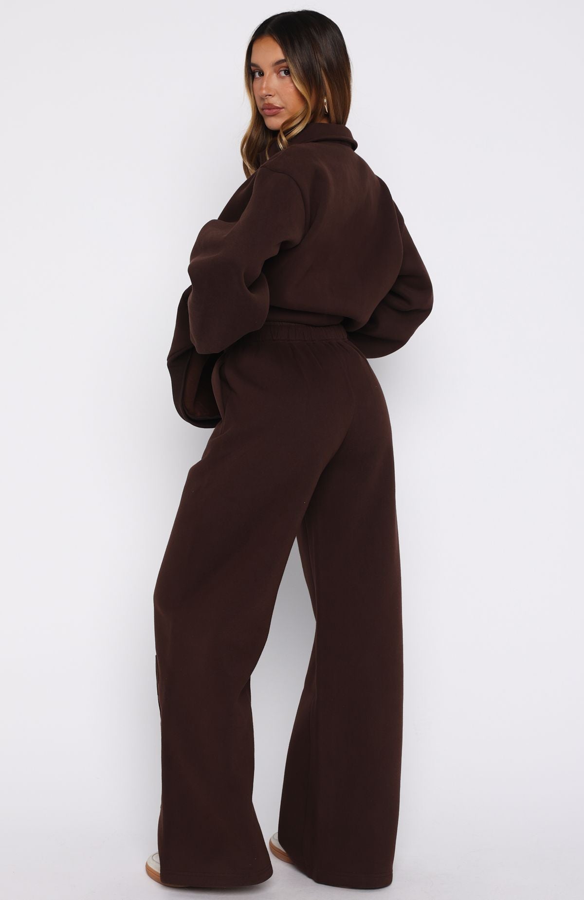 Chill Moves Wide Leg Sweatpants Chocolate - Image 4